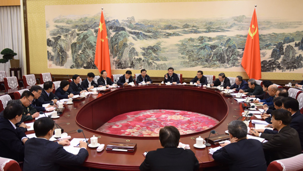 习近平：保持反“四风”正党风反腐败倡清廉战略定力