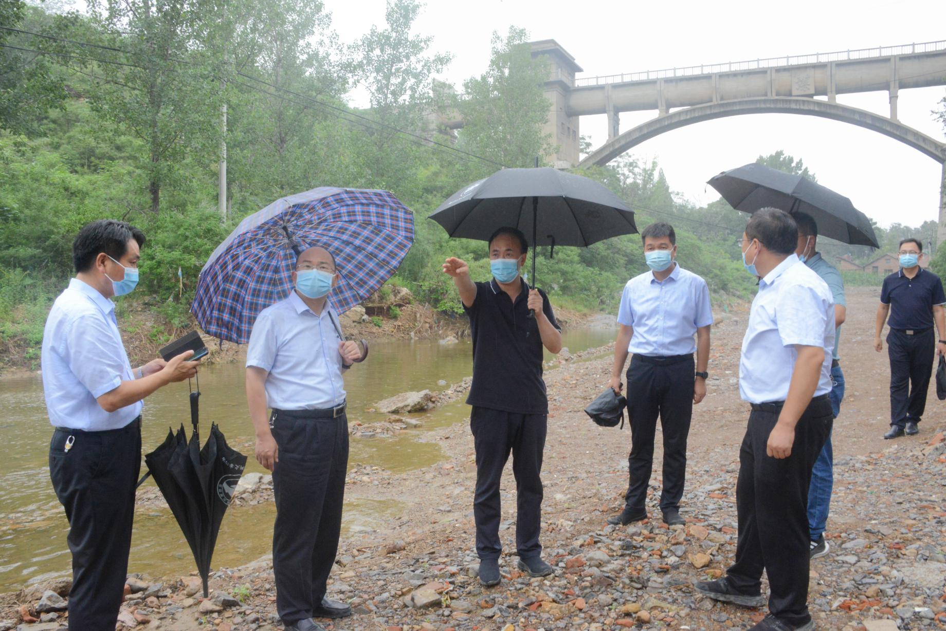 冯芳喜调研防汛时强调：坚决守住“金标准”确保人民群众生命财产安全