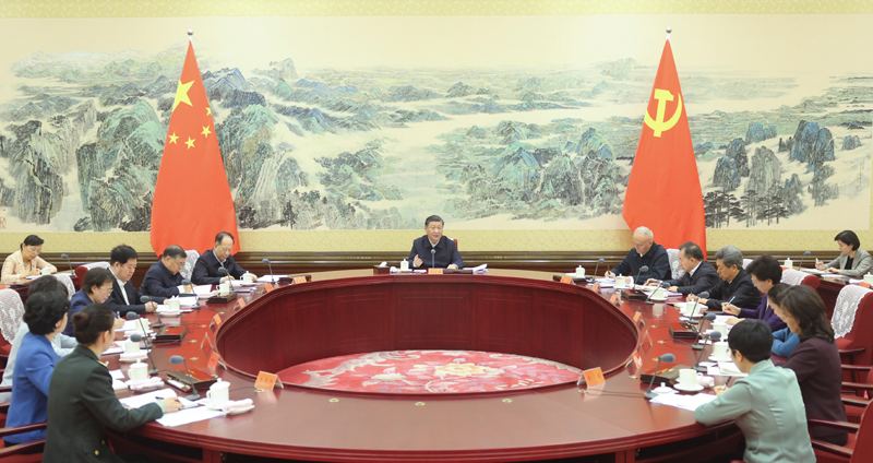 习近平同全国妇联新一届领导班子成员集体谈话